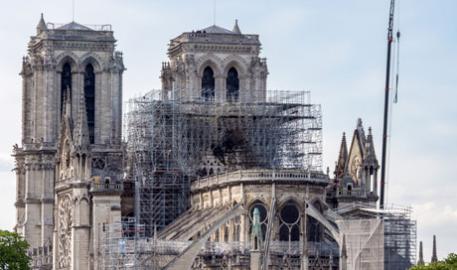 Et si on imaginait un nouveau toit pour Notre-Dame de Paris ?